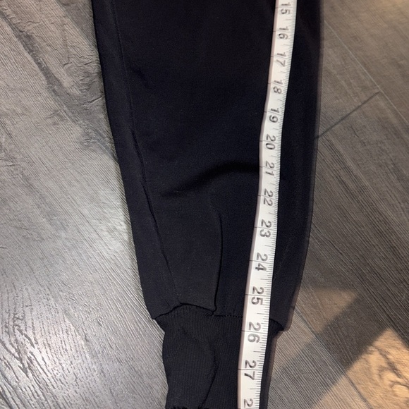 Athleta Venice Colorblock Crop Mockneck Sweatshirt Size Small Navy/Black - Picture 12 of 13